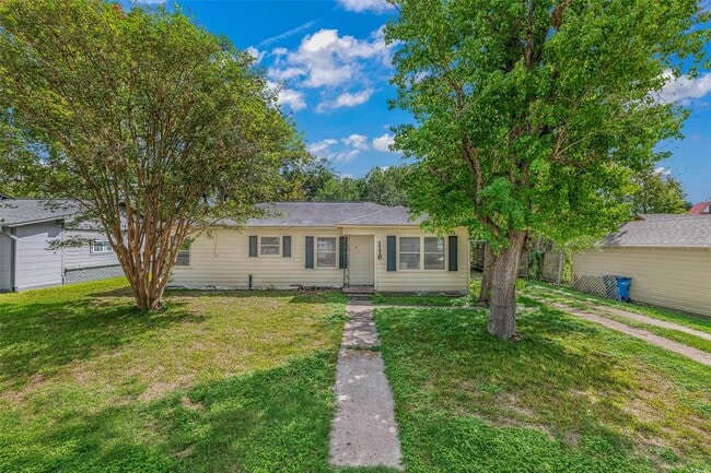 Building Photo - 1116 Kettler St