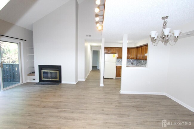 Building Photo - 1808 Aspen Dr
