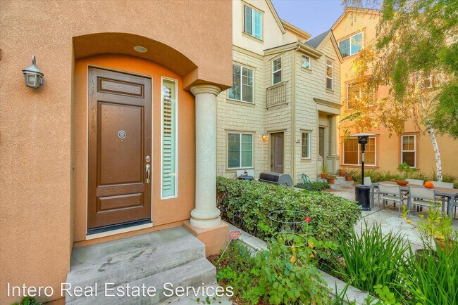 Foto del edificio - 3 br, 3 bath House - 4302 Burdick Lane