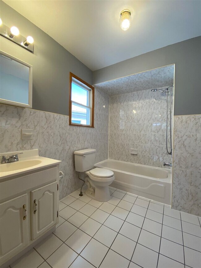 Foto del edificio - 28 Elm Ct