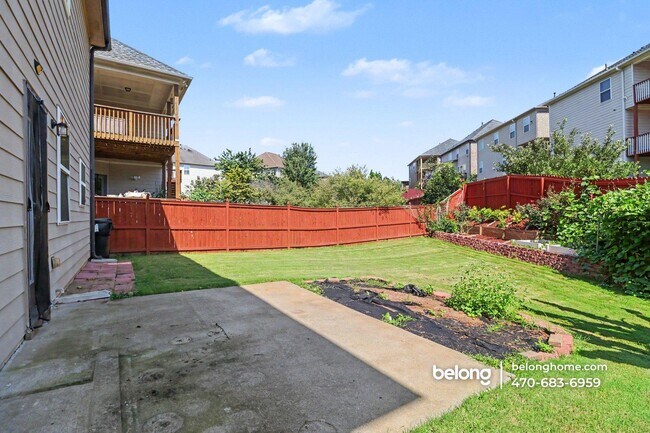 Foto del edificio - 824 Autry Oak Ct