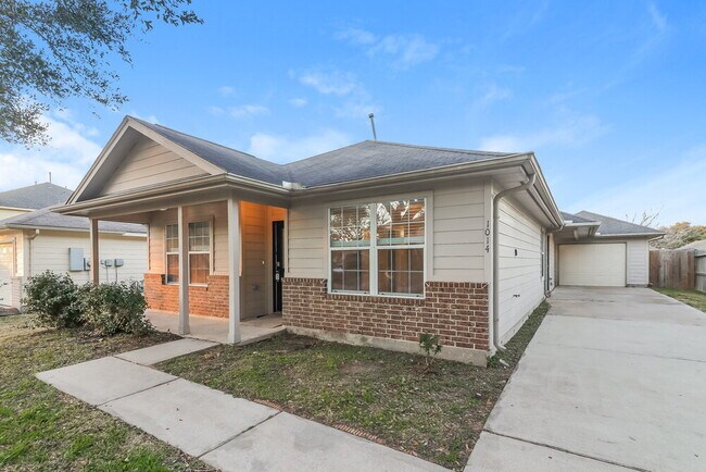 Building Photo - 1014 Vera Cruz Dr