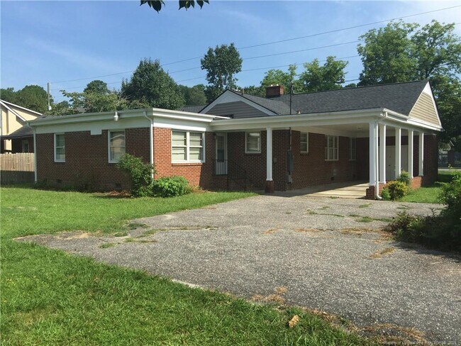 Foto del edificio - 2001 Morganton Rd