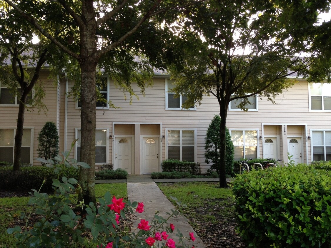 Photo - 3543 SW 30th Way #110 (Victoria Station)