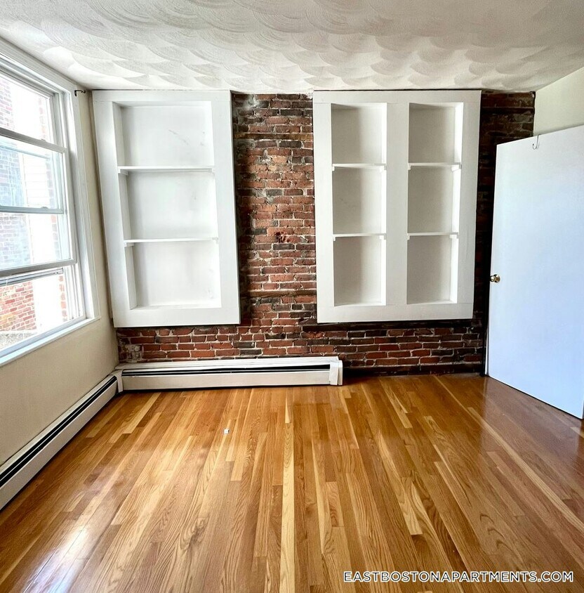 Building Photo - 145 Princeton St