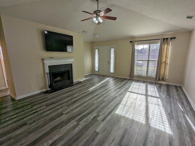 Foto del edificio - 89 Carlisle Ln