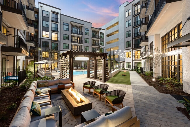 Solis Peachtree Corners apartments — community photo - Solis Peachtree Corners