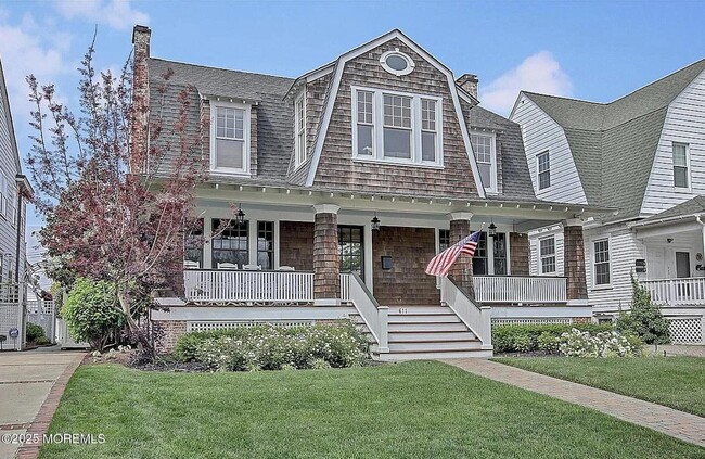 Building Photo - 611 Sunset Ave