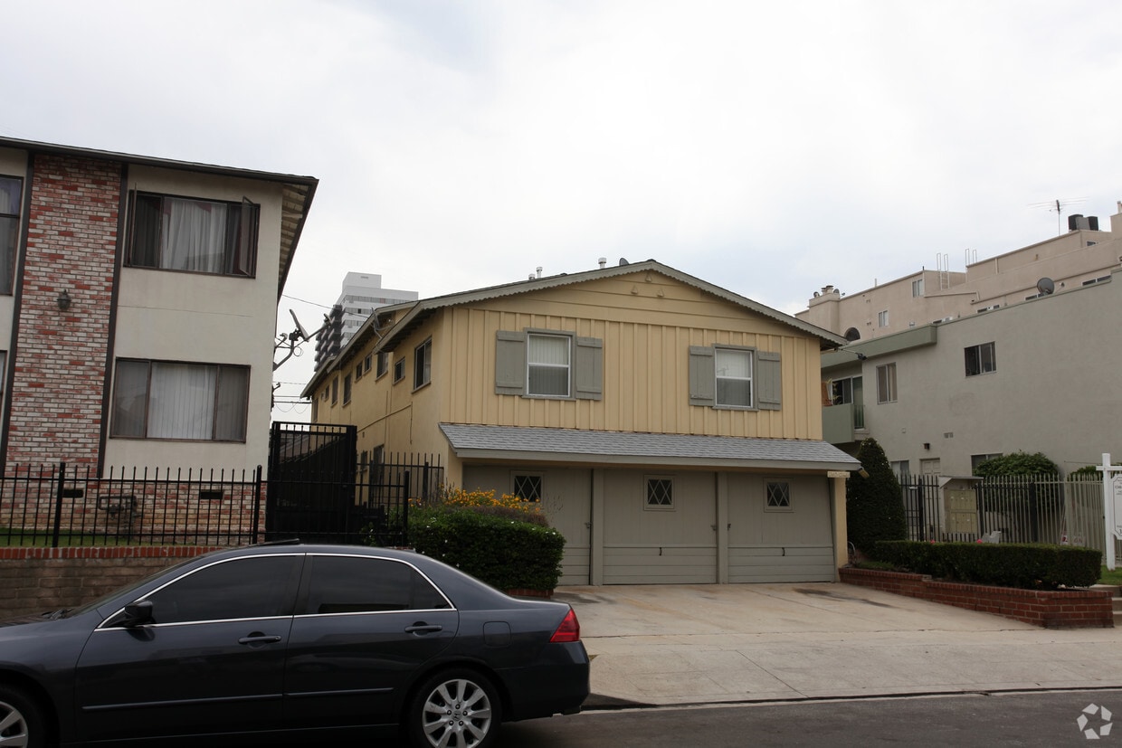 Building Photo - 1240 S Westgate Ave