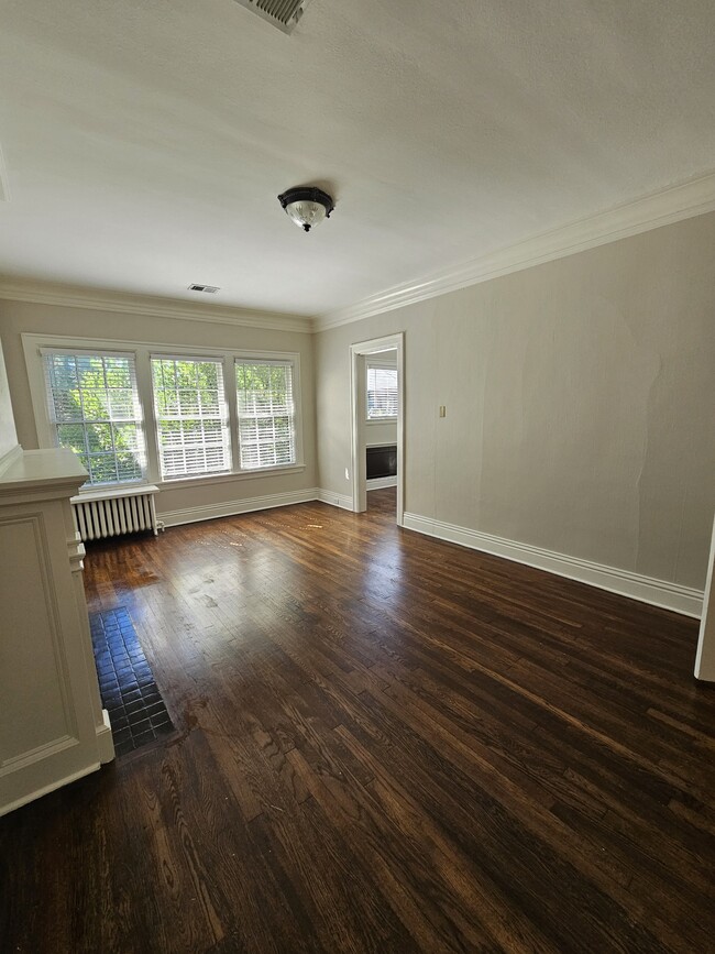 Building Photo - 195 Buena Vista Pl