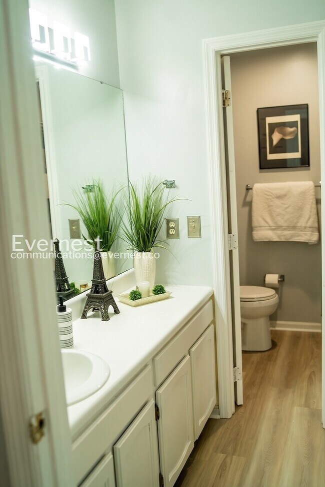 Foto del edificio - 4809 Brighton Ln