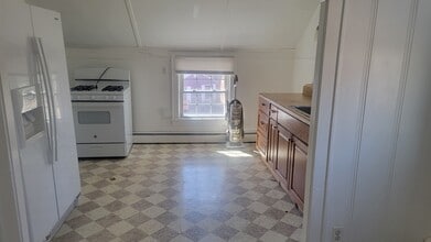 Building Photo - 155B Mine Hill Rd