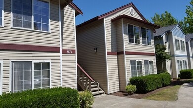 Building Photo - 671 W Horton Way