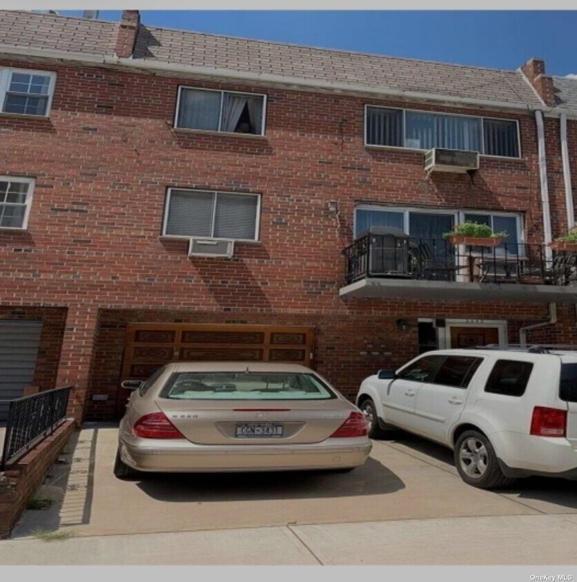 Foto principal - 34-42-42 33rd St