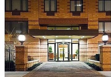 Foto del edificio - 333 E 102nd St