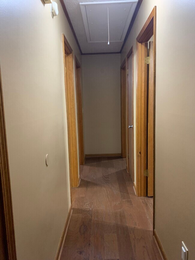 Foto del edificio - 835 Idlewood Rd