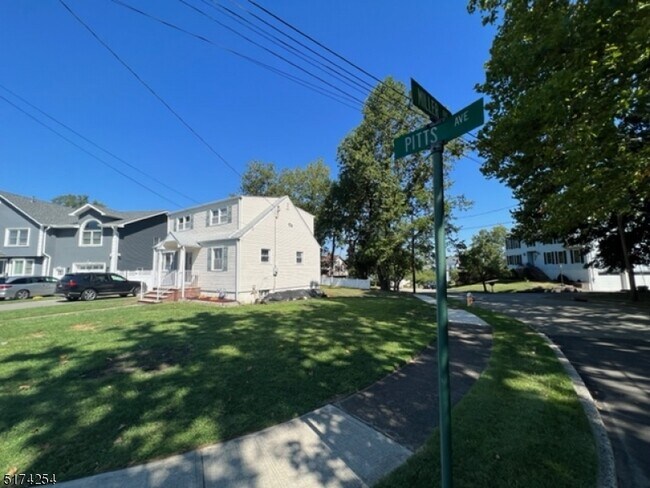 Building Photo - 41 Pitts Ave