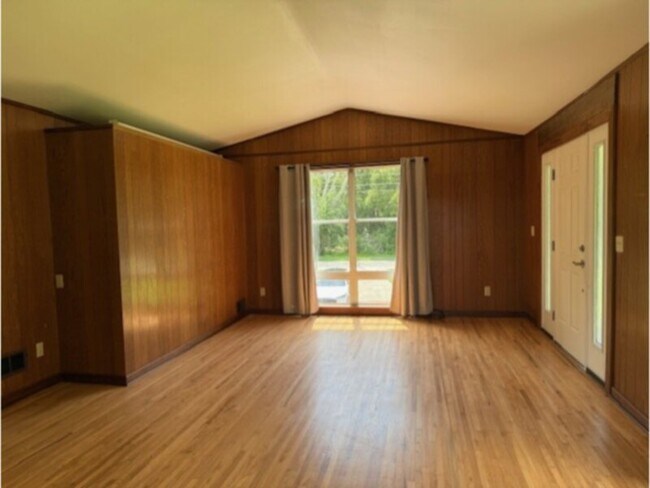 Foto del edificio - 1 Bedroom, 1 Bath on Shores of Bear Lake!