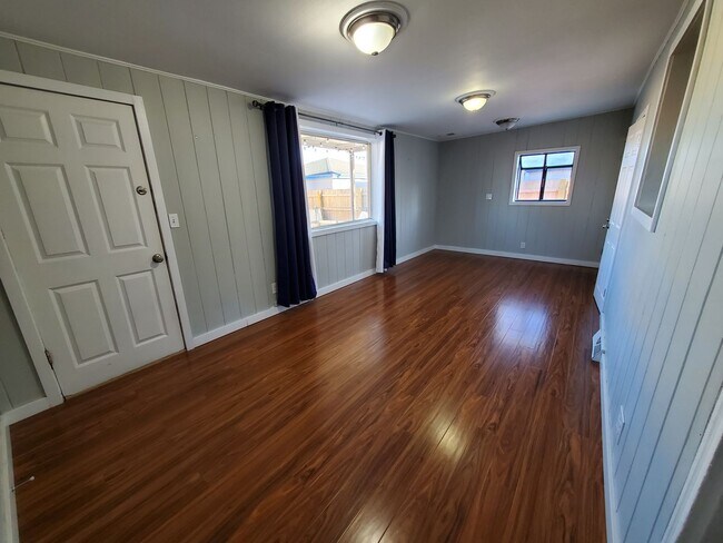 Foto del edificio - 3 Bed Home in Denver's Athmar Park