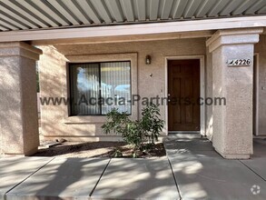 Building Photo - 4226 E Monte Vista Dr