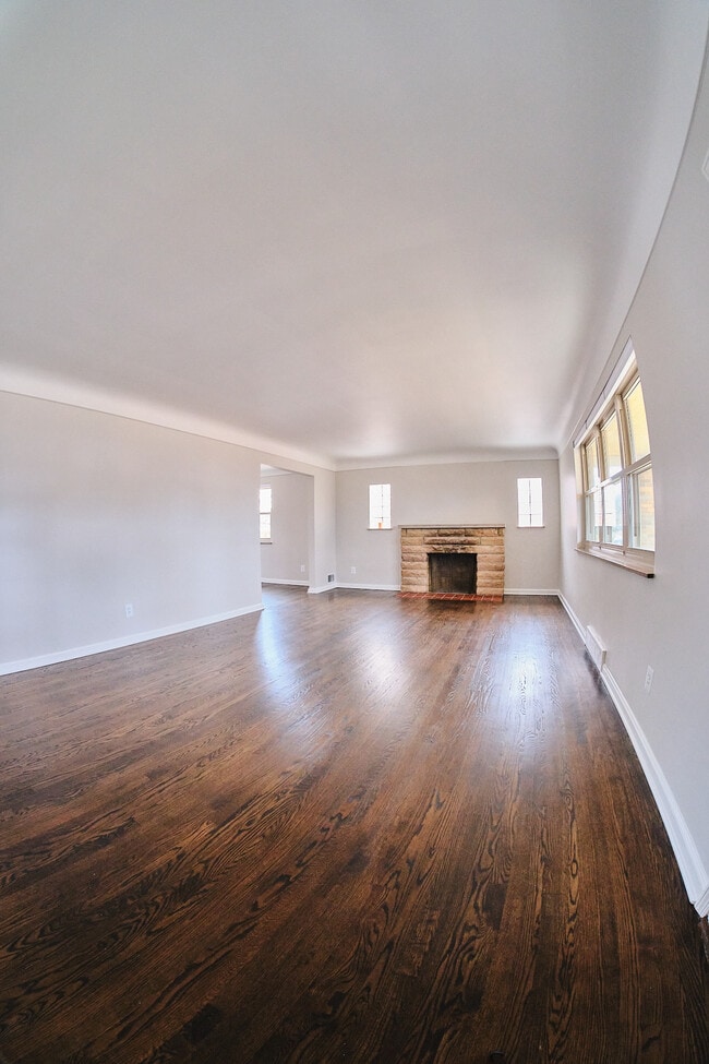 Foto del edificio - 2784 Breezy Way