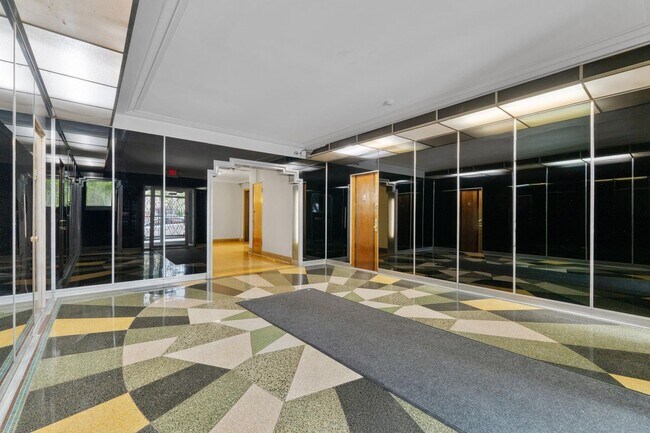 Foto del edificio - 7427 Boulevard E-41-41