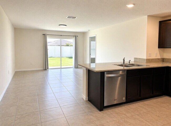 Foto del edificio - 16511 Mosaic Oar Dr