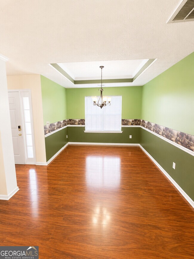 Foto del edificio - 5115 Towne Park Dr