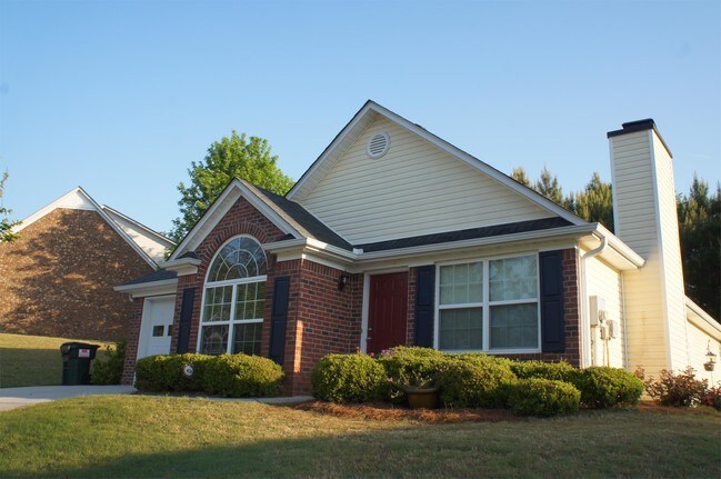 Building Photo - 130 Pine Bark Ln