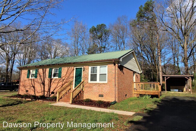 Building Photo - 3 br, 1 bath House - 308 Grover Moore Place
