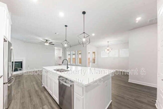 Foto del edificio - 9324 Trammel Davis Rd