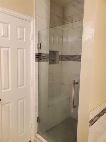 Building Photo - 556 Silver Maple Dr