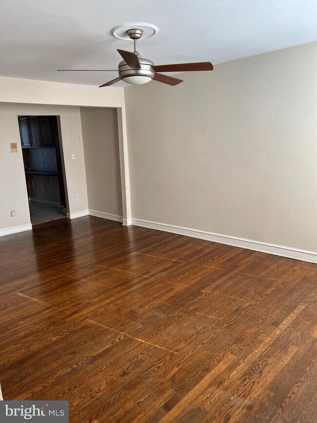 Foto del edificio - 416 Bashford Ln