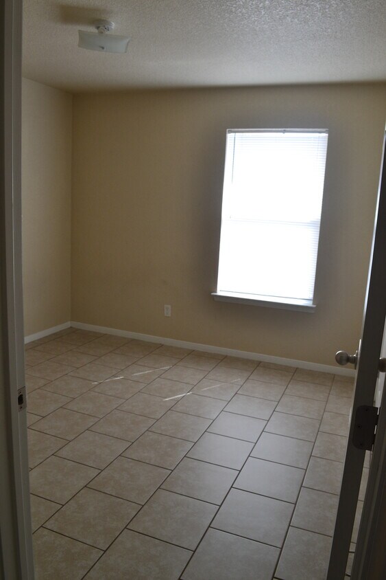 Dormitorio #1 - 220 Ryan Cir Apt B