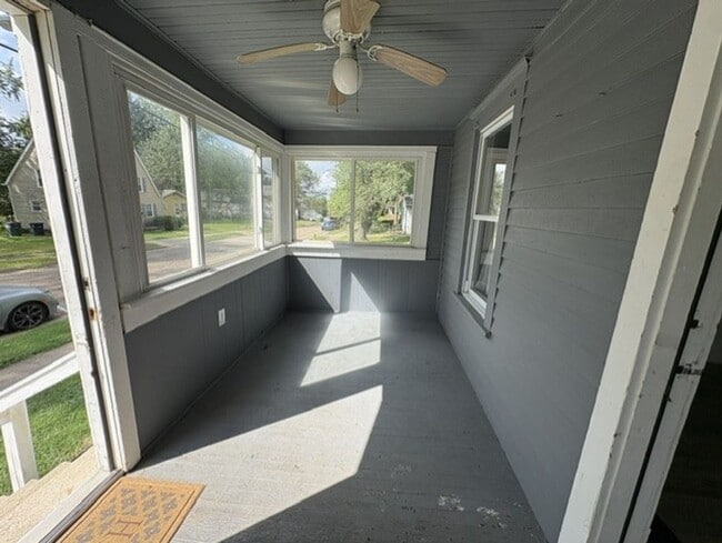 Building Photo - 1201 Smithfarm Ave