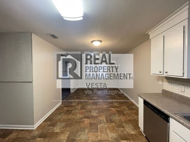 Building Photo - 102 Hope Pl