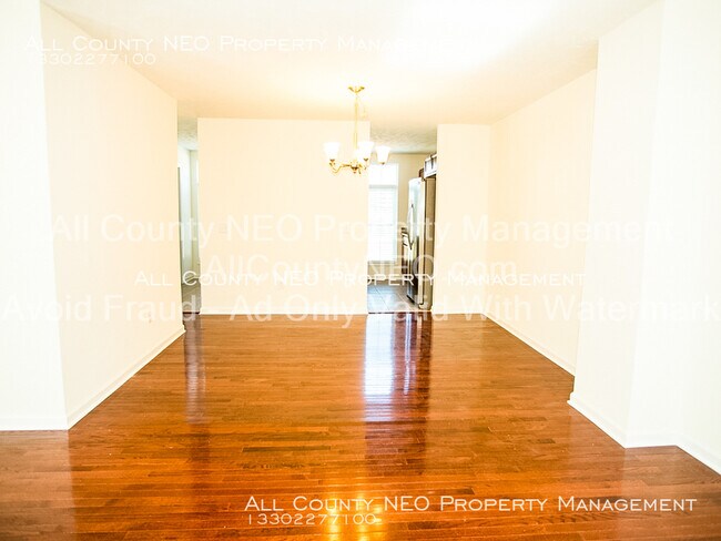 Building Photo - 1918 E 86th St