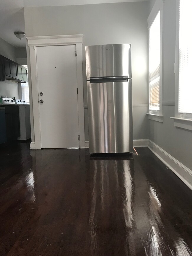 Foto del edificio - 211-211 Blake St