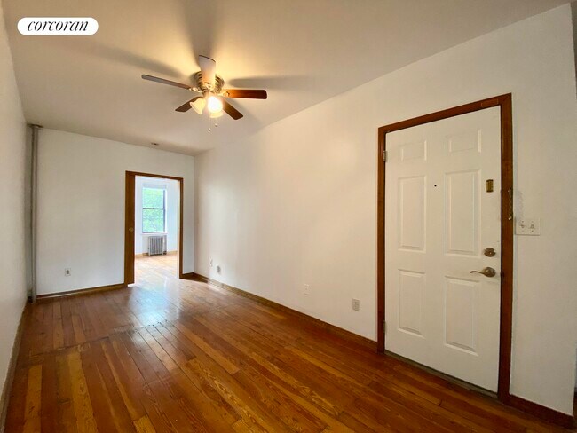 Building Photo - 436 Bleecker St