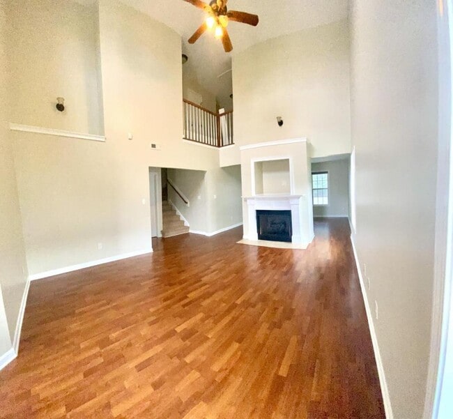 Building Photo - 4005 Princess Amelia Ln