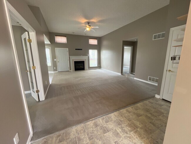 Foto del edificio - 3 bedroom, 2 bathroom single story home in Pickerington