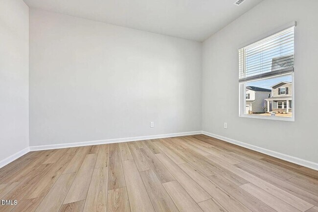 Building Photo - 528 Bridger Dr