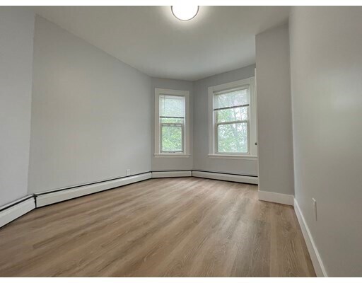 Building Photo - 13 Berkshire St