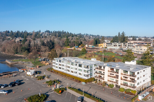 Building Photo - Cliff House Condo Project