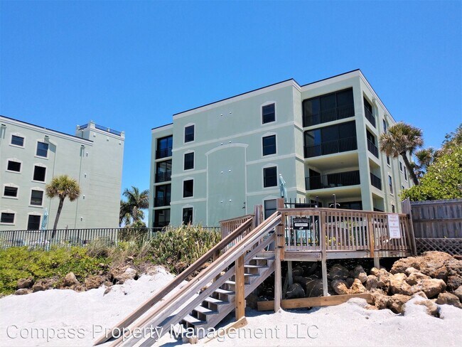 Building Photo - 3 br, 2.5 bath House - 5050 N Beach Rd #301