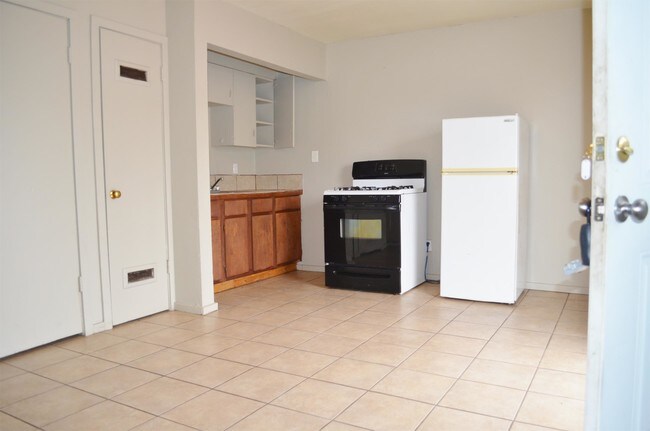 Building Photo - 2108 SW 51st St