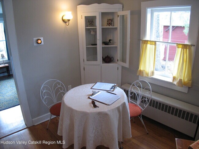 Foto del edificio - 4176 New York Route 203 Route