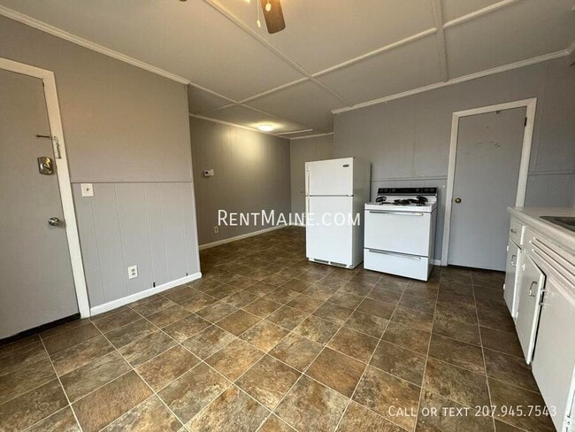 Building Photo - 13 Kidder St