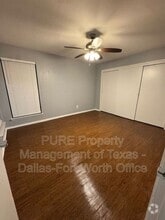 Building Photo - 810-203 Castleglen Dr