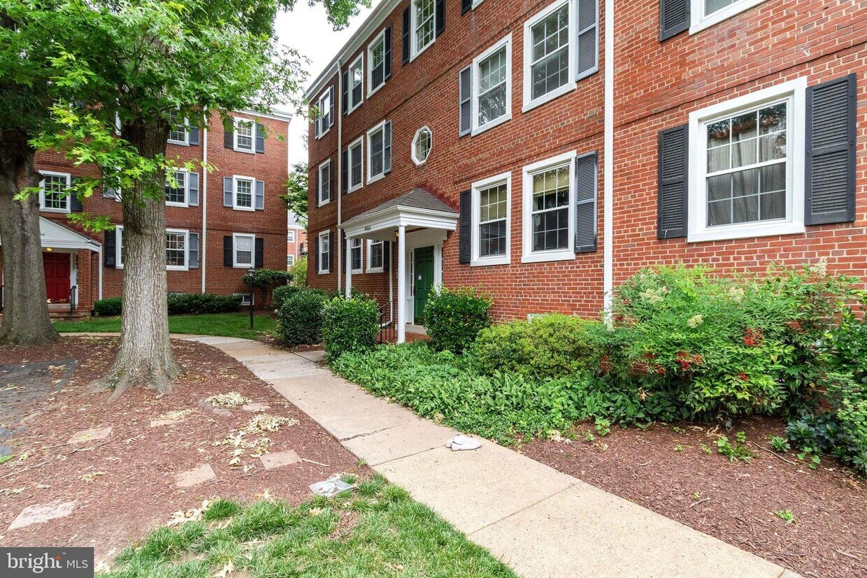 4906 29th Rd S Unit C1, Arlington, VA 22206 Condo for Rent in